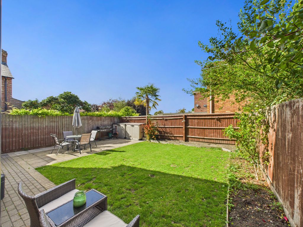 Property photo 2 of 19 Garden