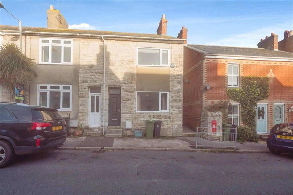 Property photo 1 of 12