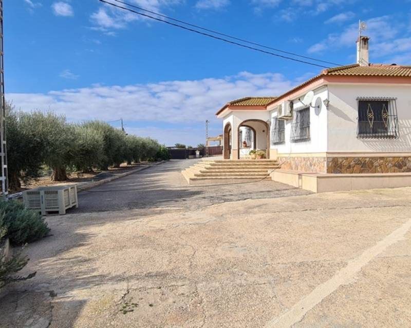 Property photo 3 of 50