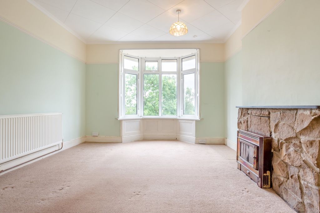 Property photo 3 of 30