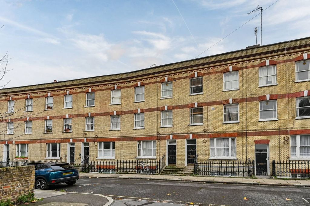 Property photo 1 of 5