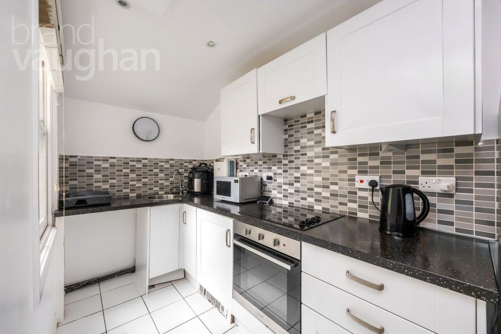 Property photo 3 of 14 Picture No. 08