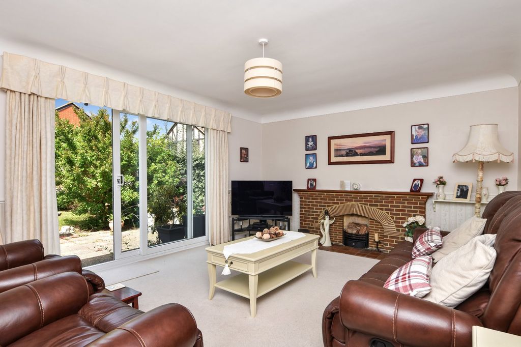 Property photo 3 of 49 Picture No. 42
