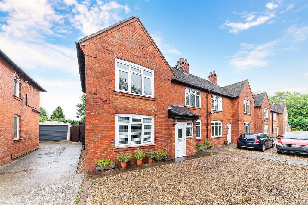 Property photo 1 of 20 Kingscroft Road,8- (19).Jpg