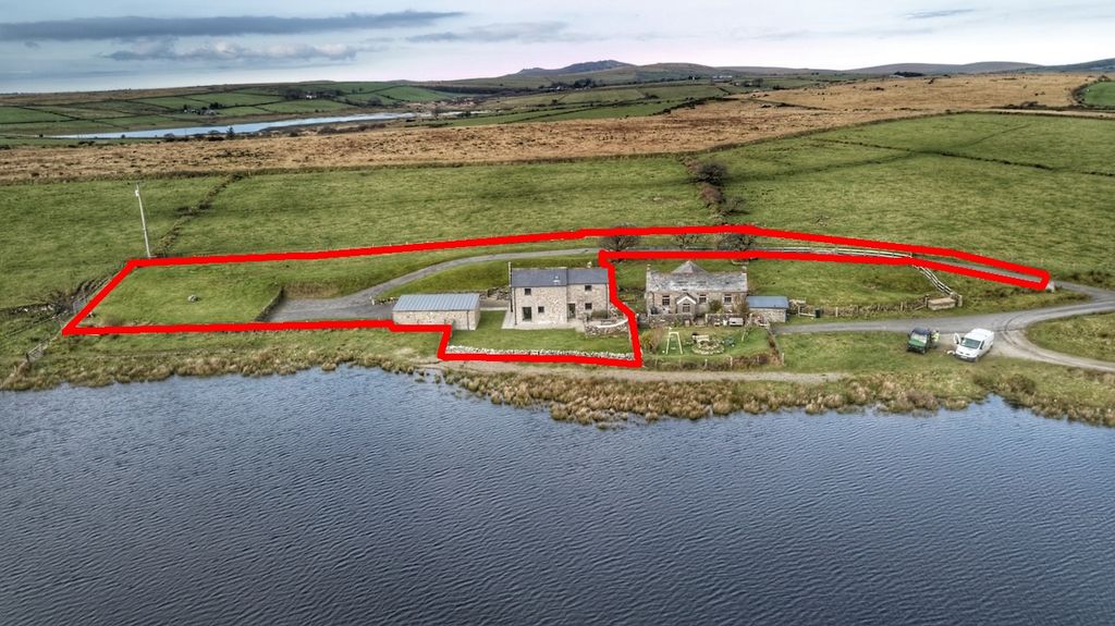 Property photo 1 of 64