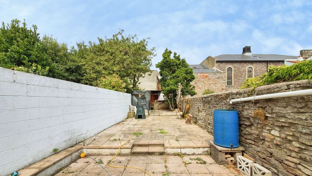 Property photo 2 of 16 Pbox-Img.Jpg