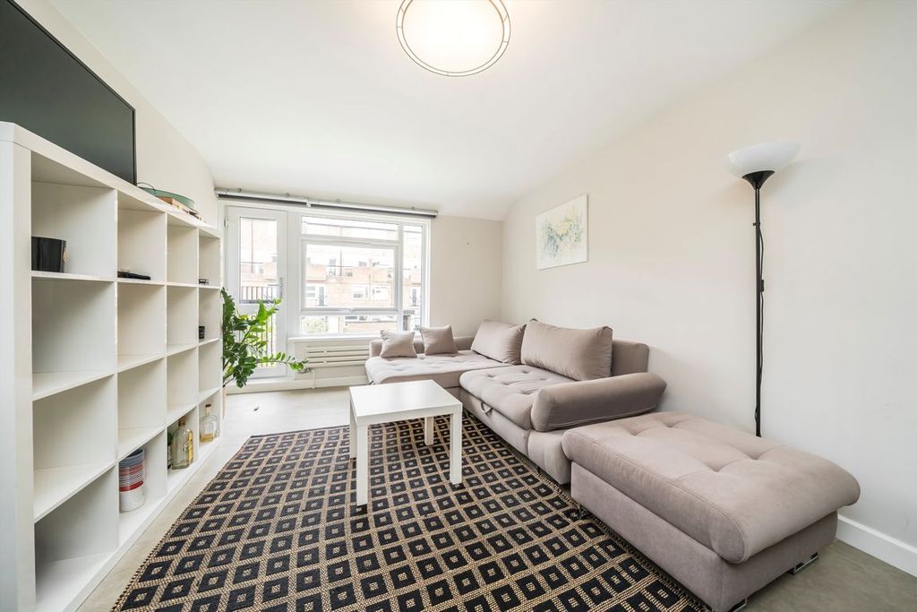 Property photo 2 of 5