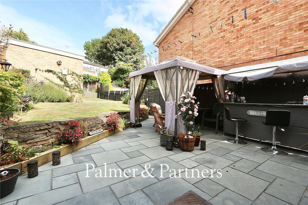 Property photo 2 of 21 Picture No. 03
