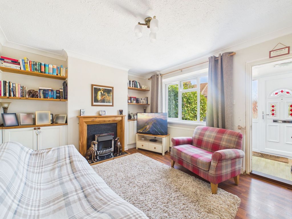 Property photo 3 of 12