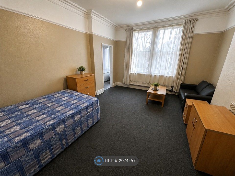 Property photo 1 of 4