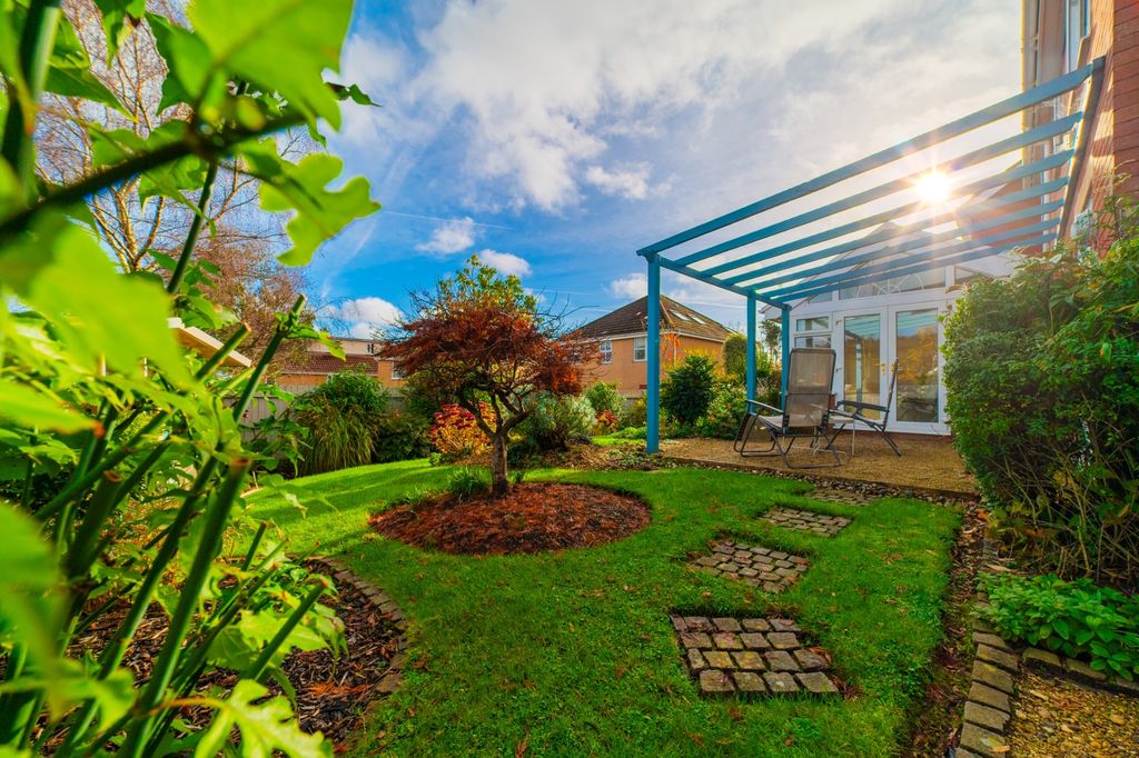 Property photo 2 of 53 Award-Winning Media Team On Every Listing_2