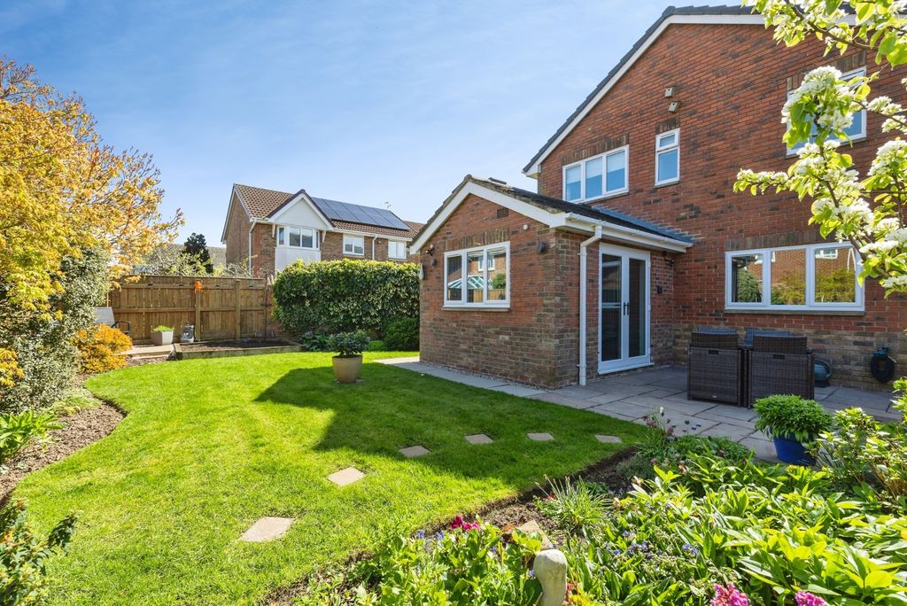 Property photo 3 of 17 Pbox-Img.Jpg