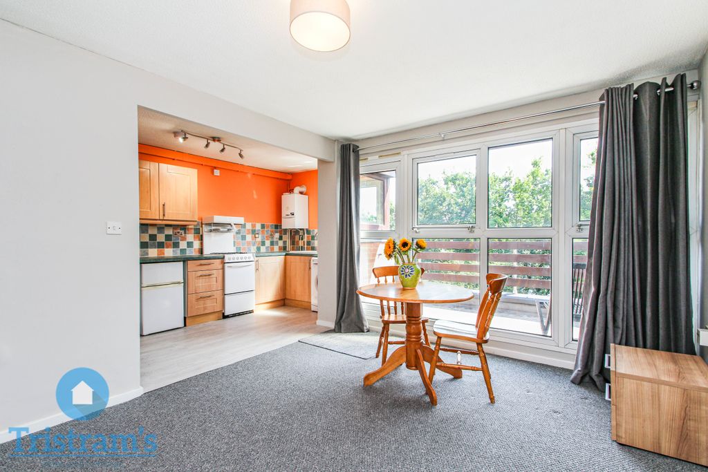 Property photo 2 of 17 Img_9328