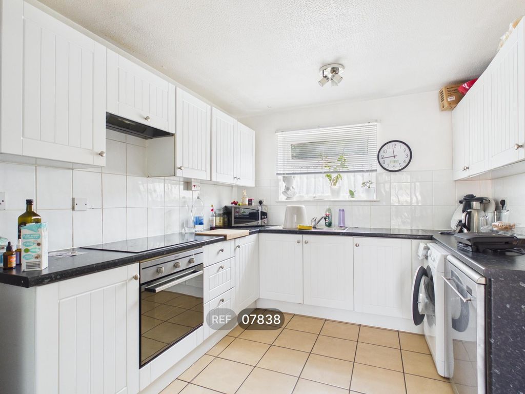 Property photo 2 of 16 Kitchen / Diner