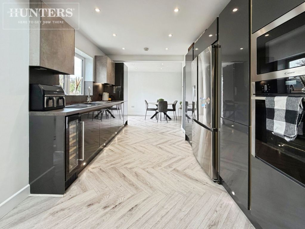 Property photo 3 of 23 Pbox-Img.Jpg