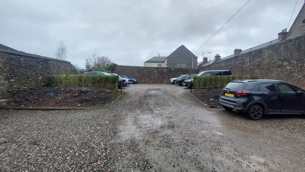 Property photo 3 of 6 Photo 3