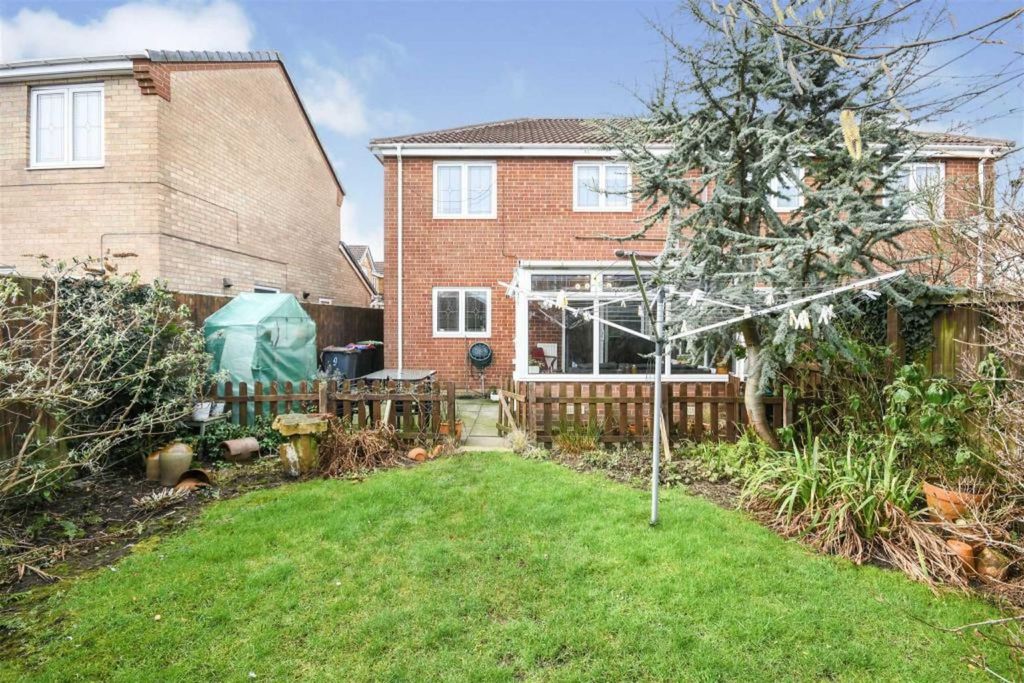 Property photo 1 of 9