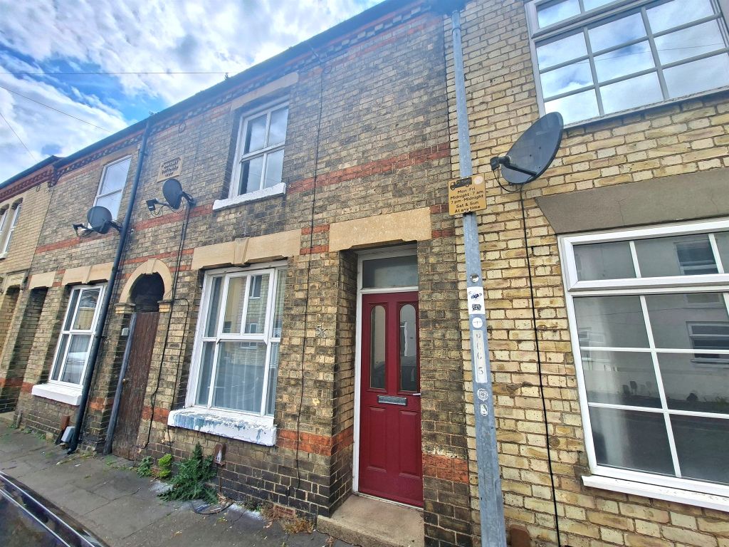 Property photo 1 of 12