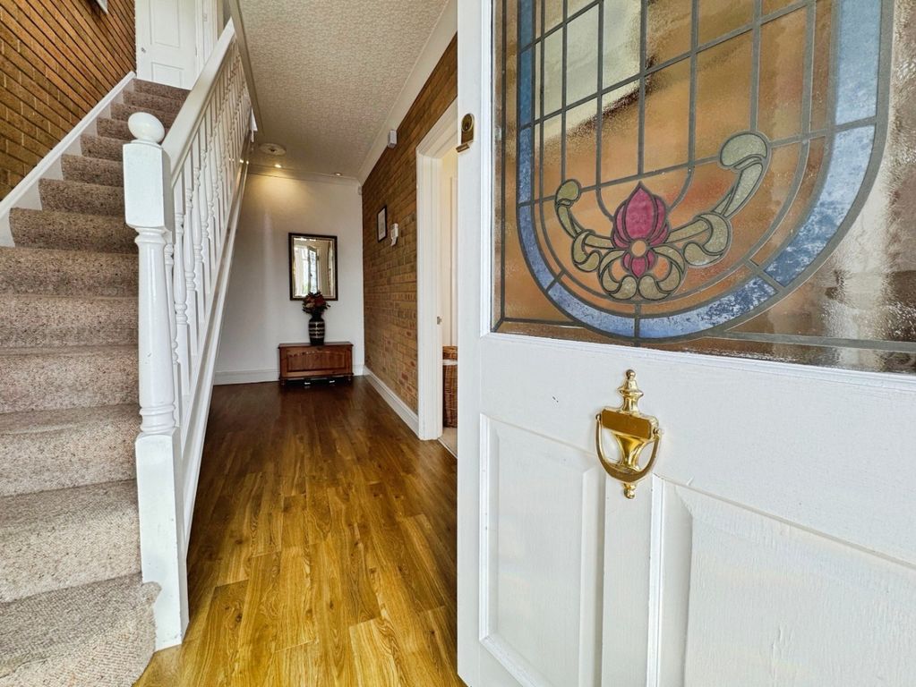Property photo 3 of 70 3763176