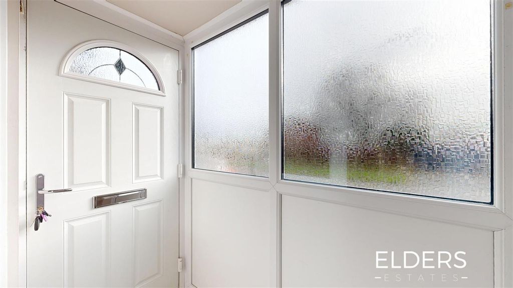 Property photo 3 of 17 Porch