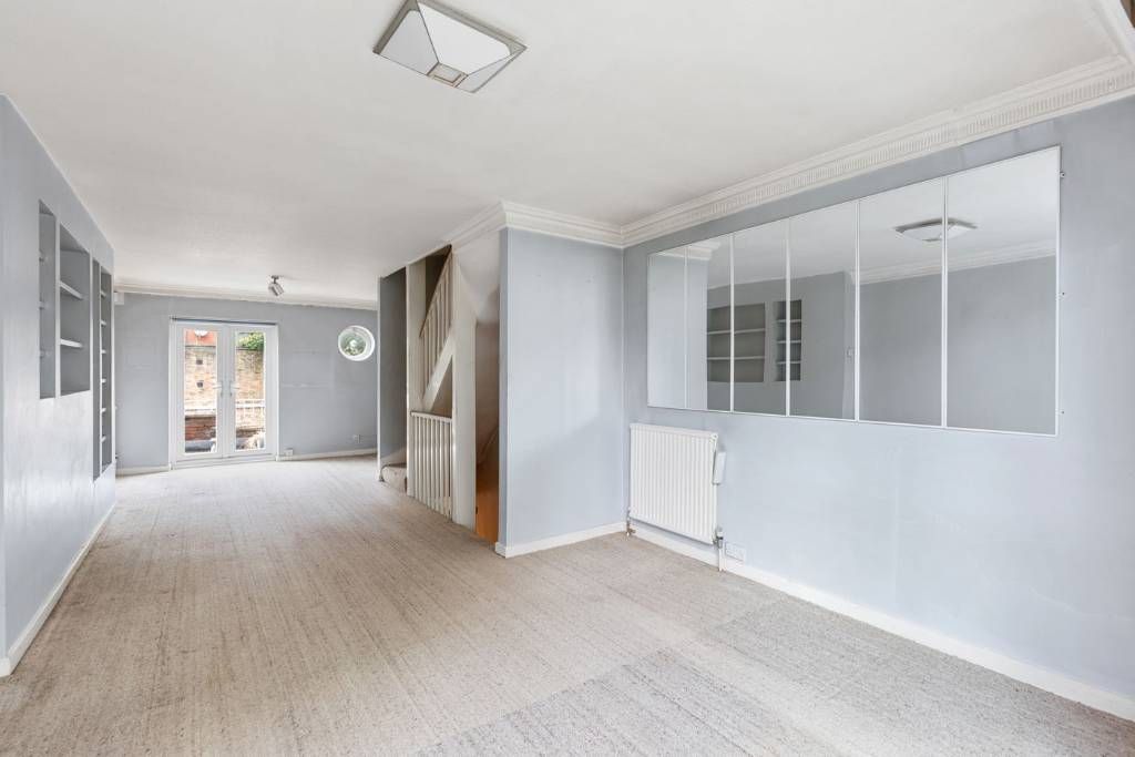 Property photo 1 of 11 Image