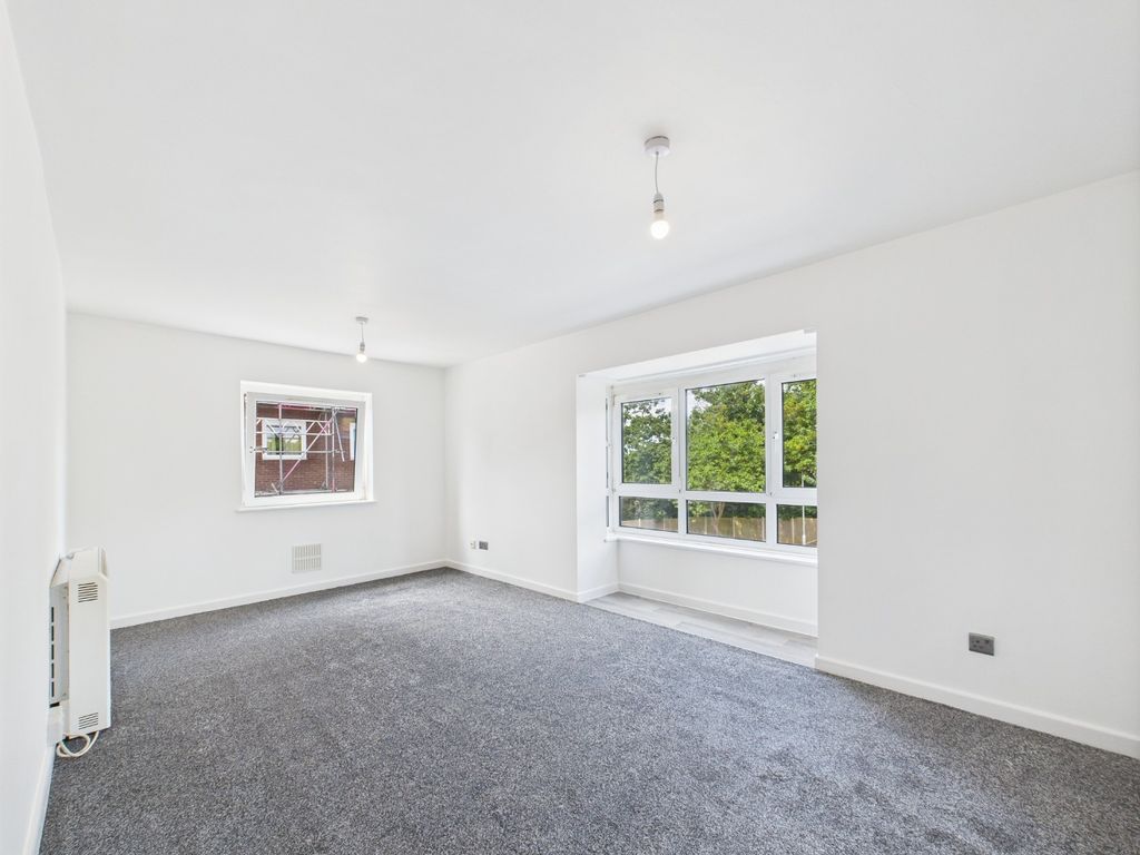 Property photo 3 of 7 4201323