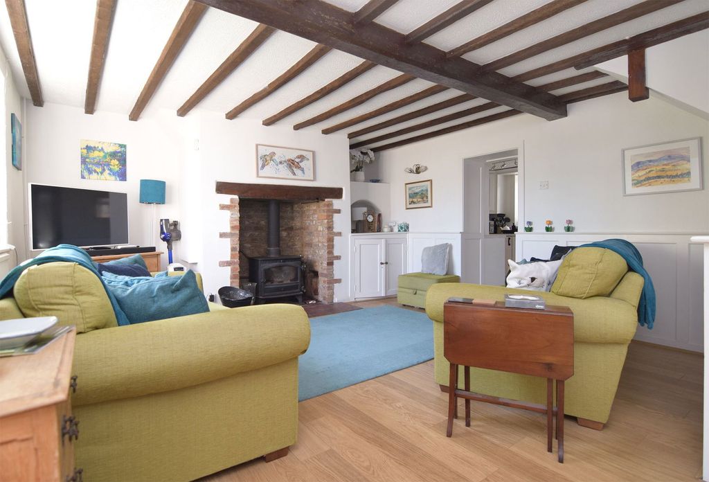 Property photo 2 of 18