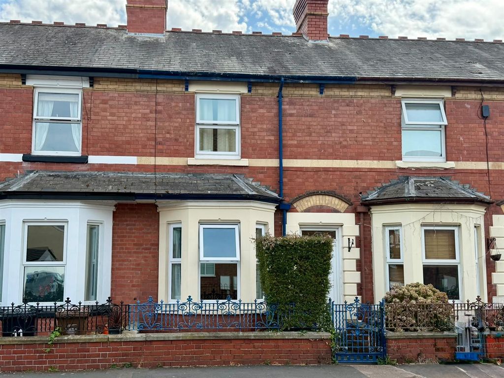 Property photo 1 of 12