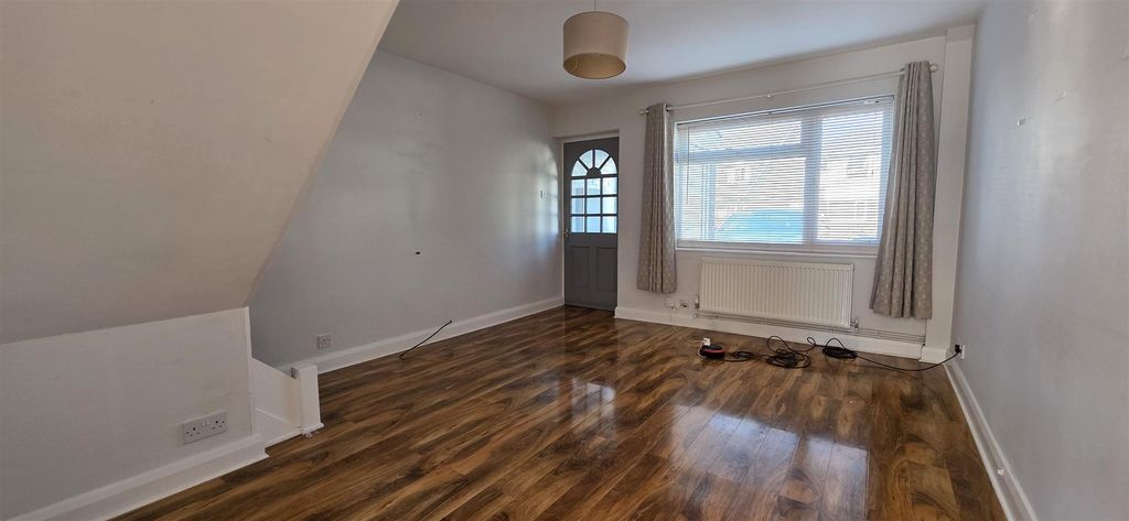 Property photo 2 of 7 Sitting Room.Jpg