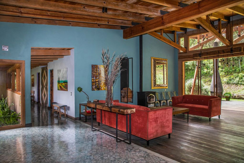 Property photo 1 of 36