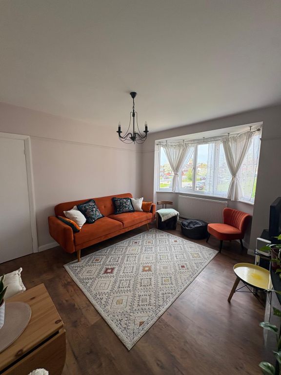 Property photo 2 of 11 Gallery