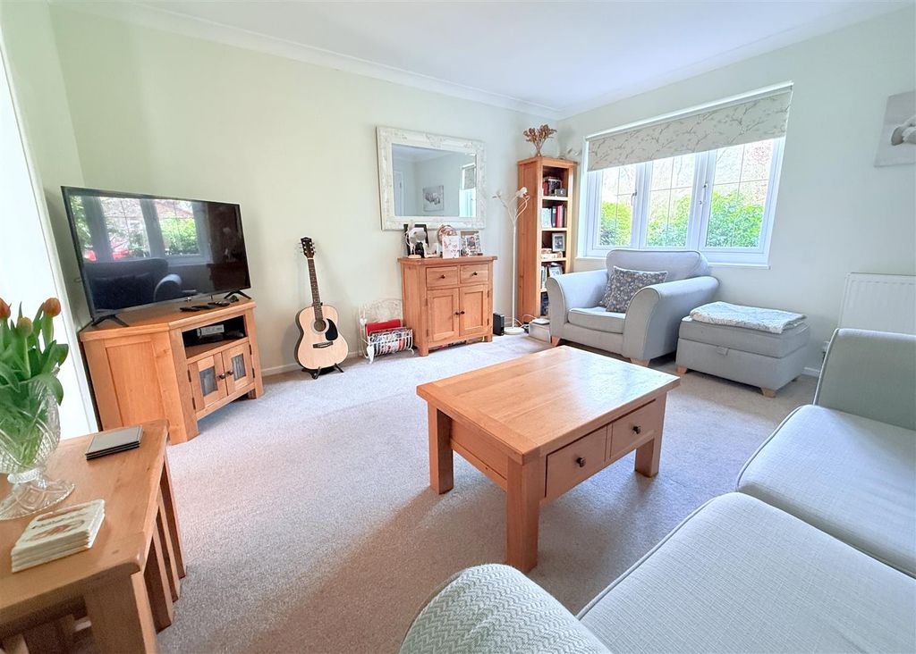 Property photo 3 of 18 Img_2333.Jpg