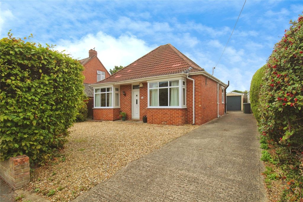 Property photo 1 of 19 Picture No. 04