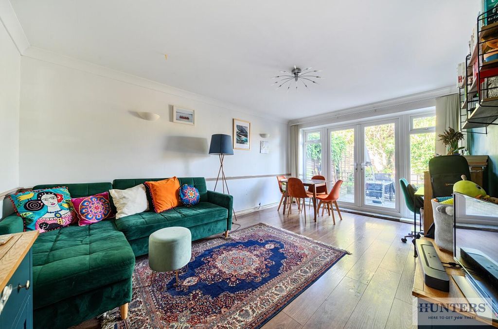 Property photo 2 of 15 Lounge/Diner