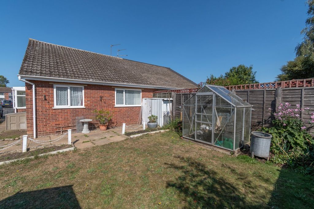 Property photo 2 of 13