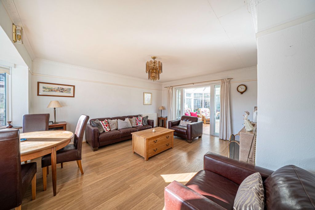 Property photo 3 of 26