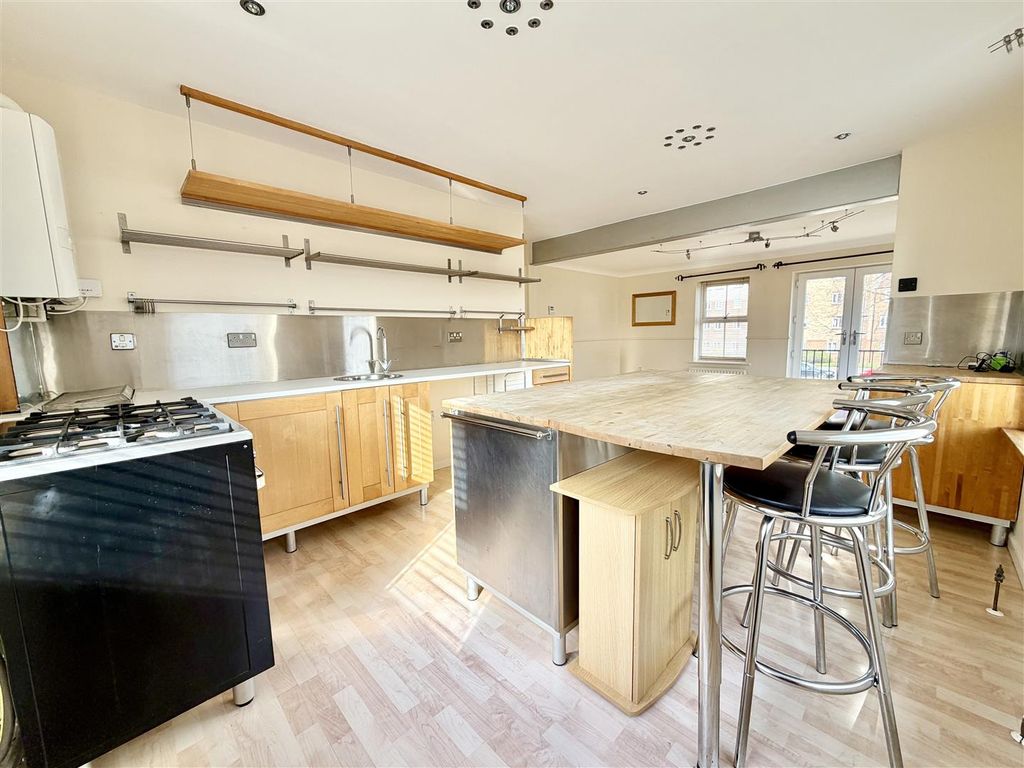 Property photo 2 of 11 Img_4115 2.Jpg