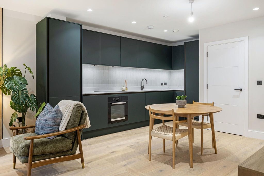 Property photo 3 of 8 Image