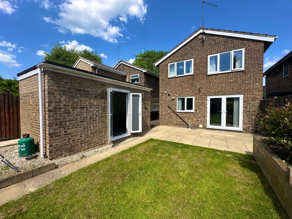 Property photo 2 of 25