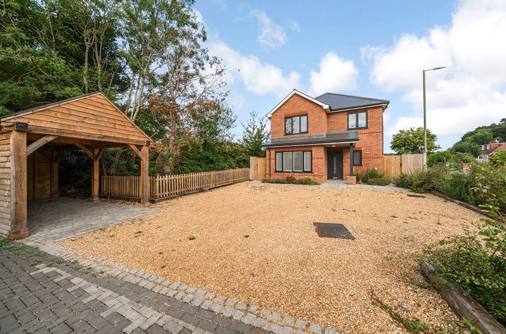 Property photo 1 of 14 1514339-1-1A05c33...