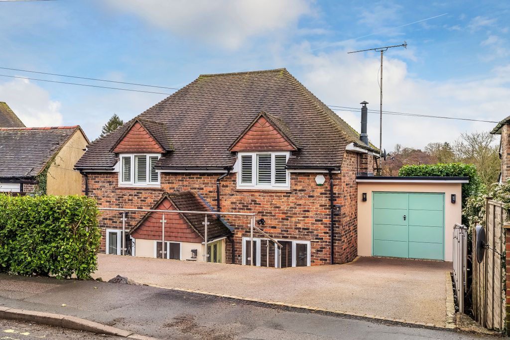 Property photo 1 of 46 1