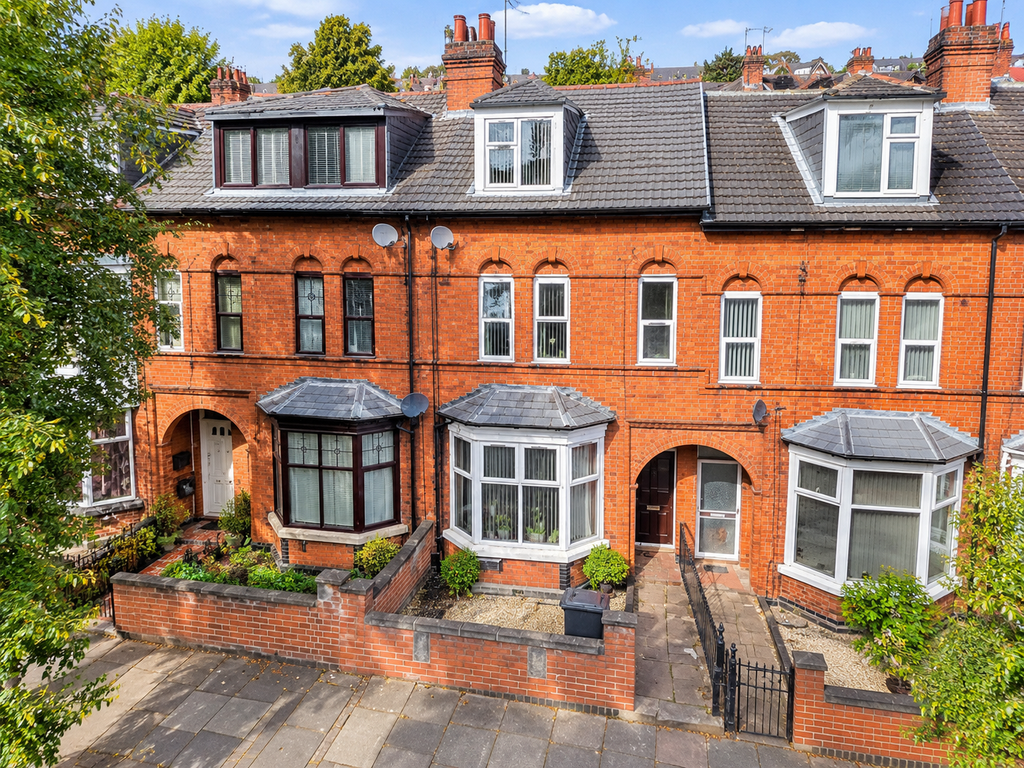 Property photo 1 of 28 2c152c8A-0Aa6-4B83-B818-83E804373106