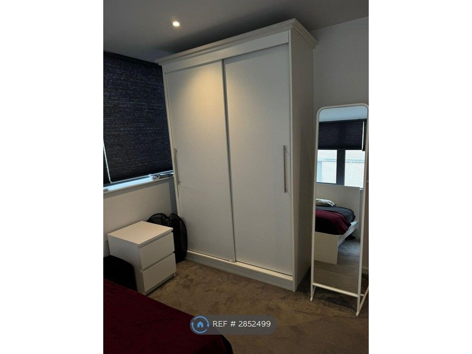 Property photo 2 of 14 Bedroom 1