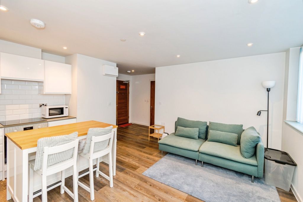 Property photo 3 of 12 Photo