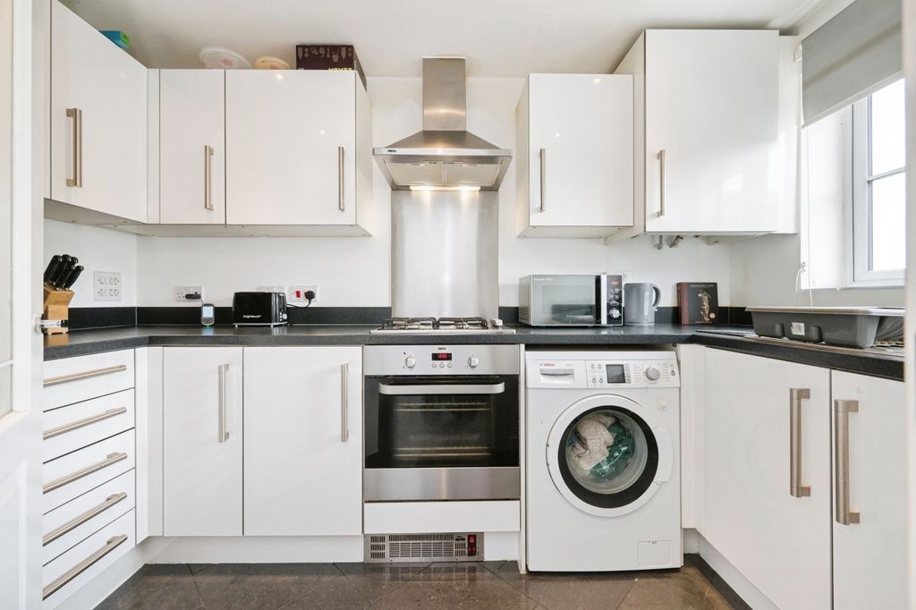 Property photo 3 of 17 Pbox-Img.Jpg