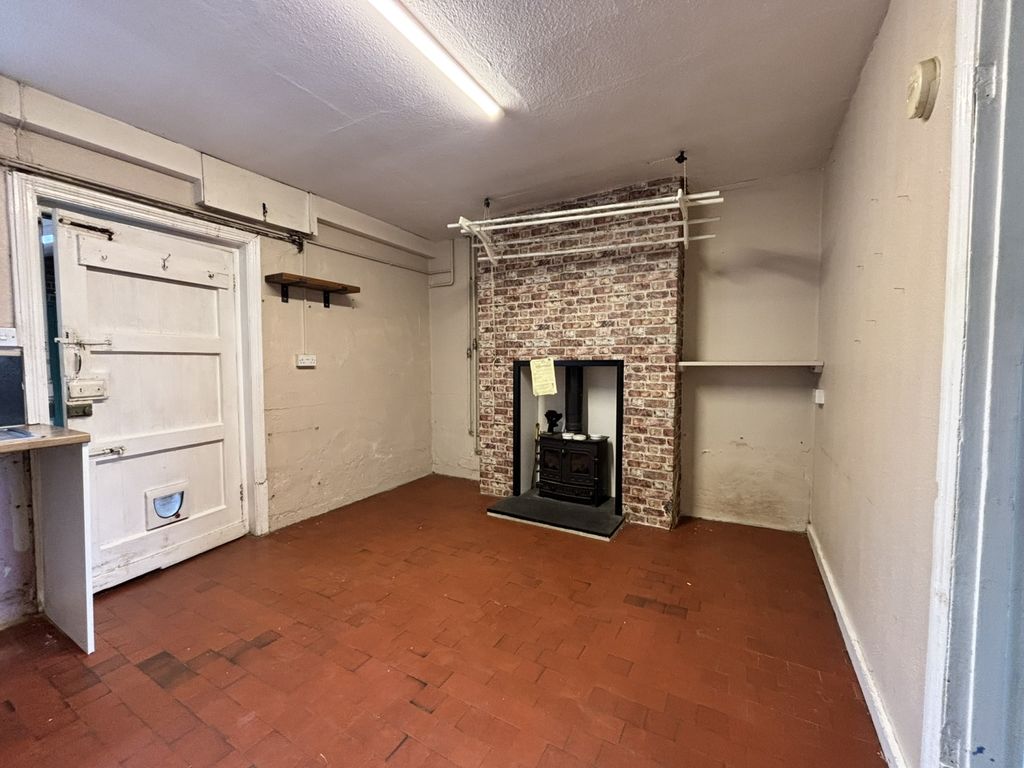 Property photo 3 of 10 Img_7904