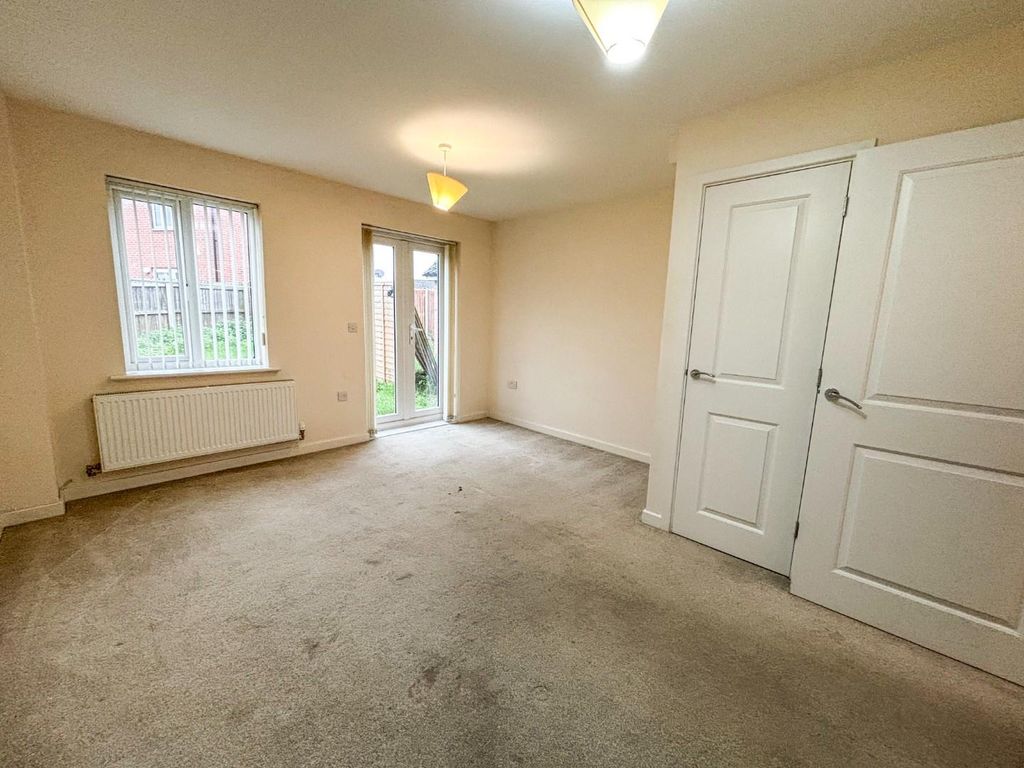 Property photo 2 of 13 Tlc_E5Ac3Bf1-93E1-45c0-A16A-13902290c15F_F33Aa34.J