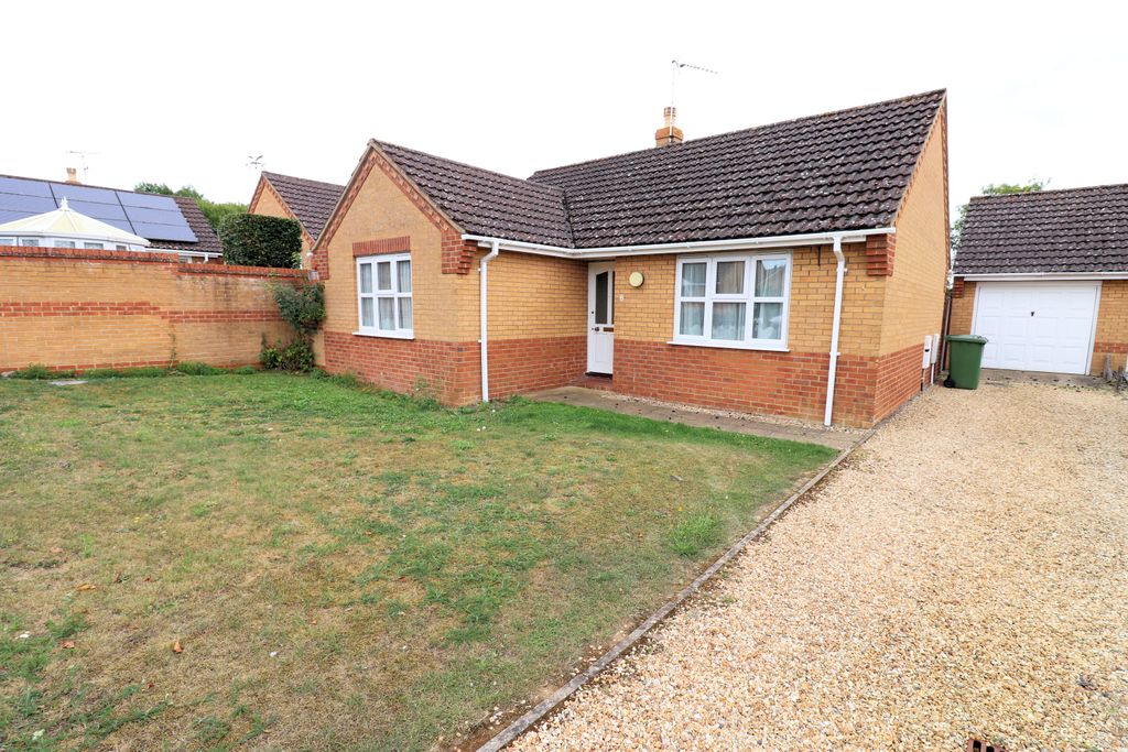 Property photo 1 of 11