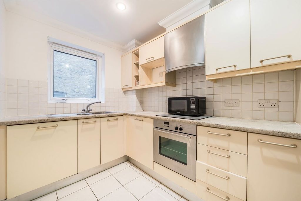 Property photo 3 of 5