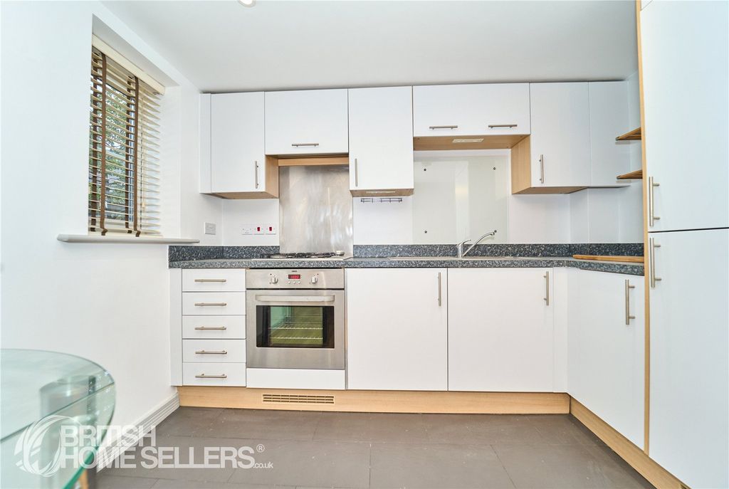 Property photo 3 of 14 3